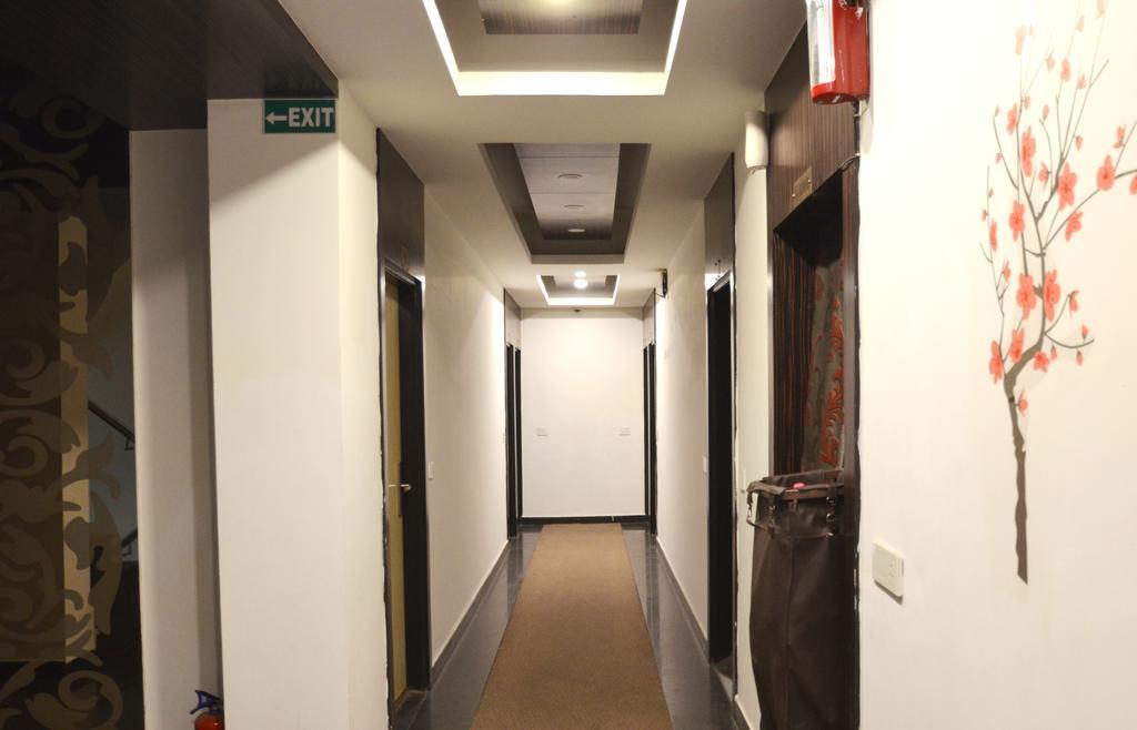 Hotel Metro View Delhi  Exterior photo