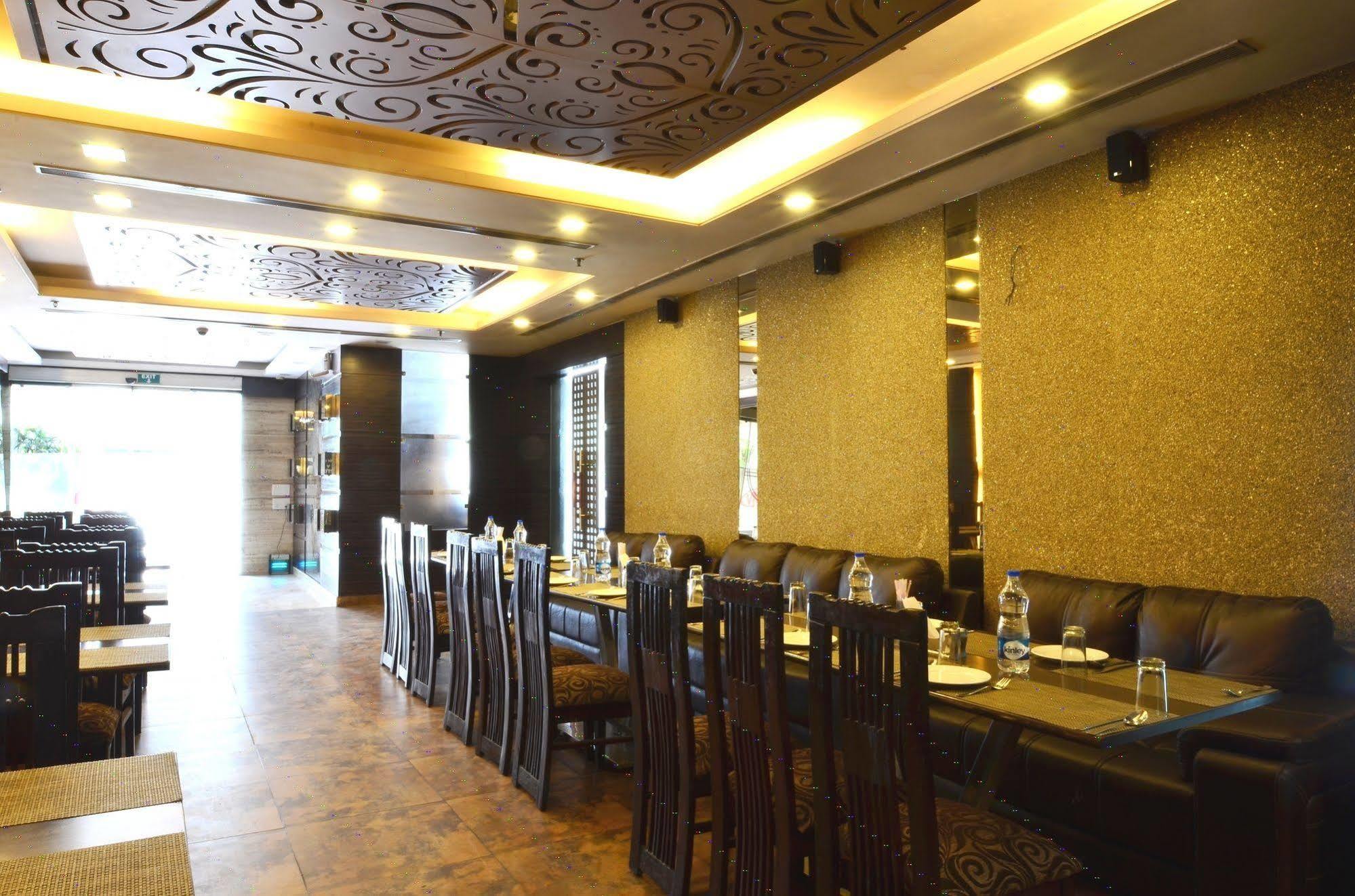 Hotel Metro View Delhi  Exterior photo